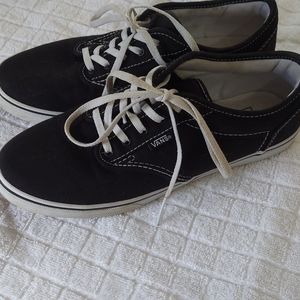 GUC Women's Vans black Size 7